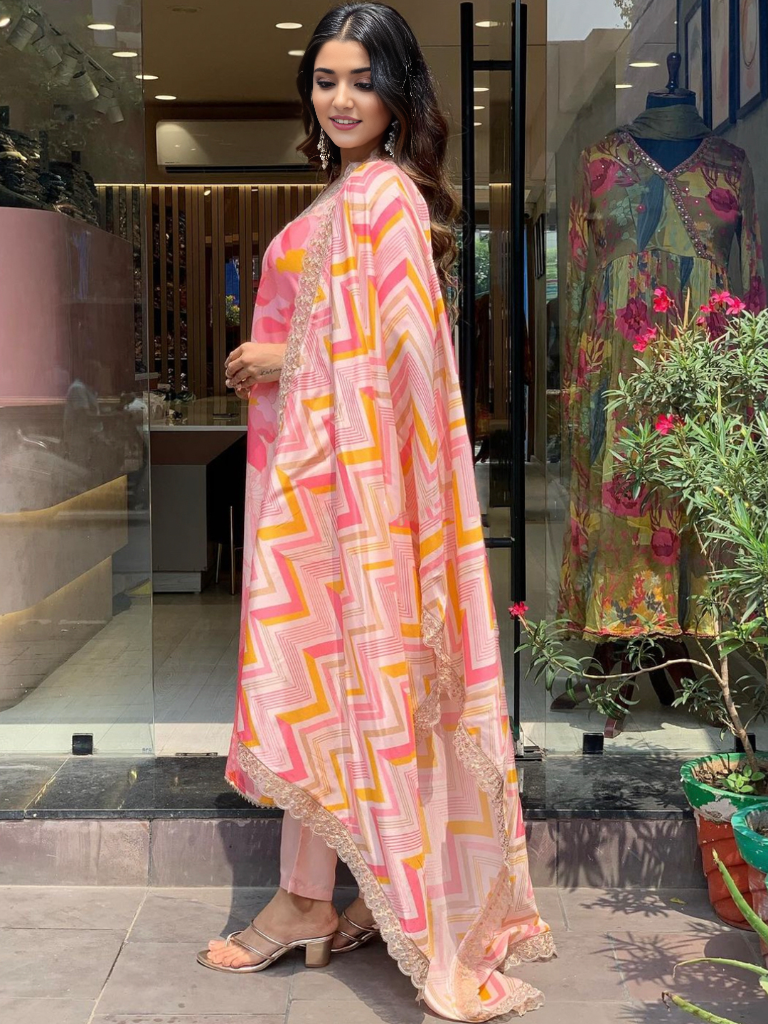 Floral Printed Kurta With Bottom & Dupatta Set