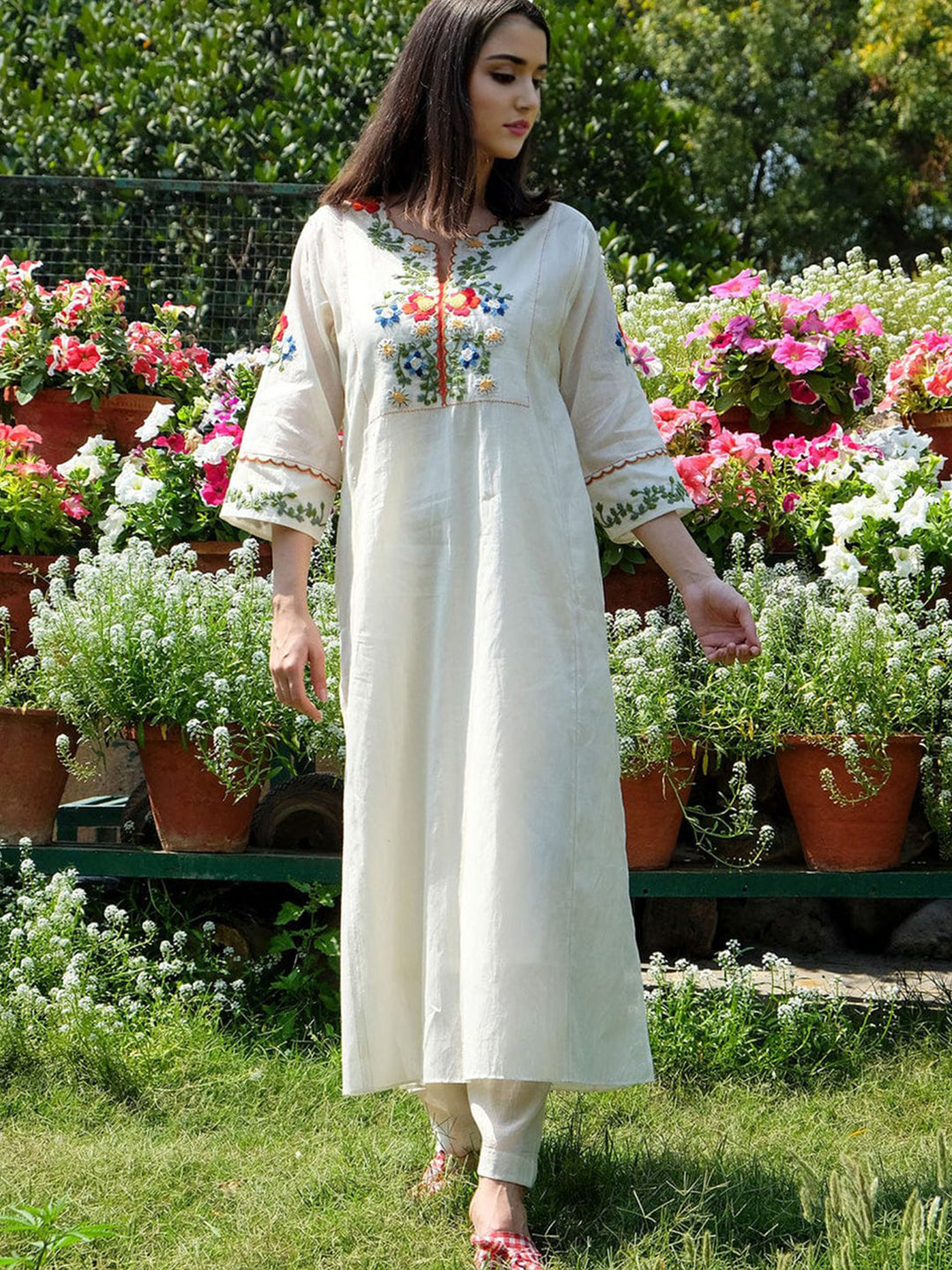 Floral Embroidered Kurta With Bottom Set