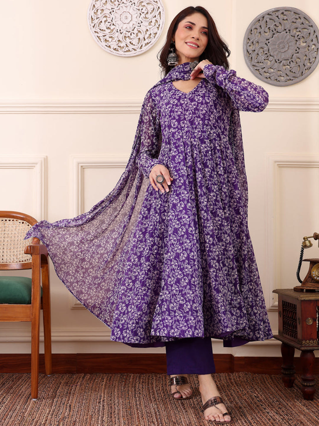 Floral Printed Kurta With Bottom & Dupatta Set