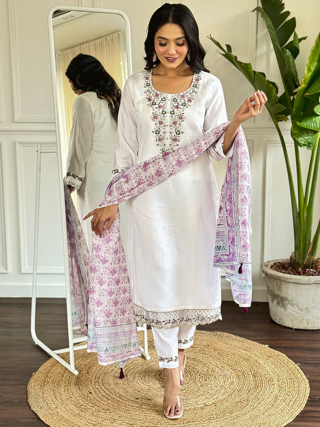 Viscose Chanderi Embroidered Kurta Set