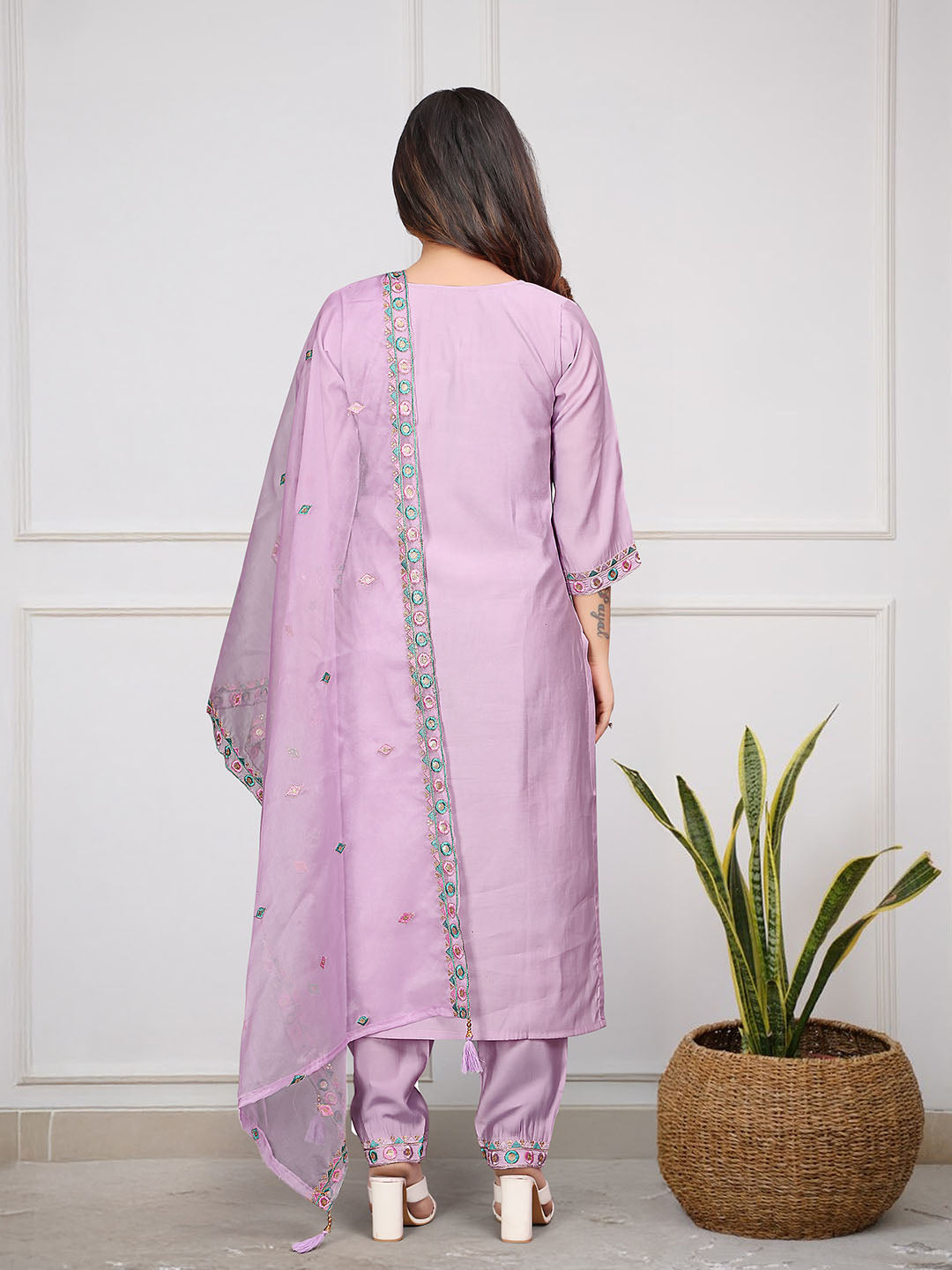 Embroidered Pure Vicose Chanderi kurta set