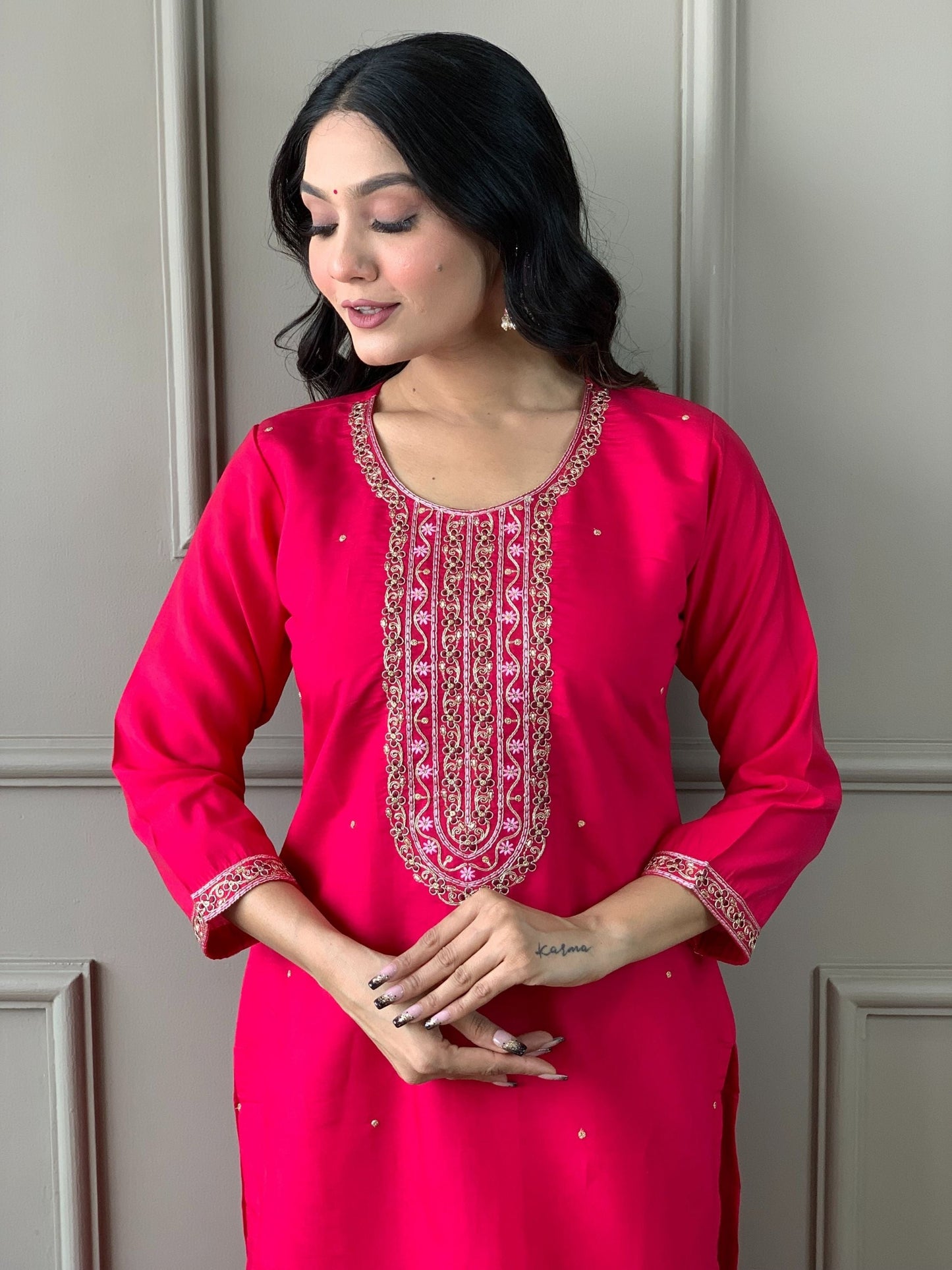 Viscose Round Neck Embroidered Kurta Set