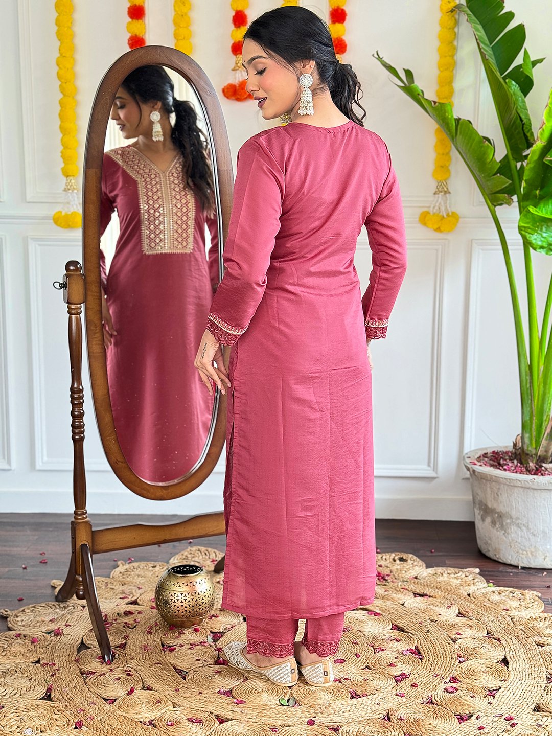 Viscose Chanderi Ethnic Embellished Kurta Set