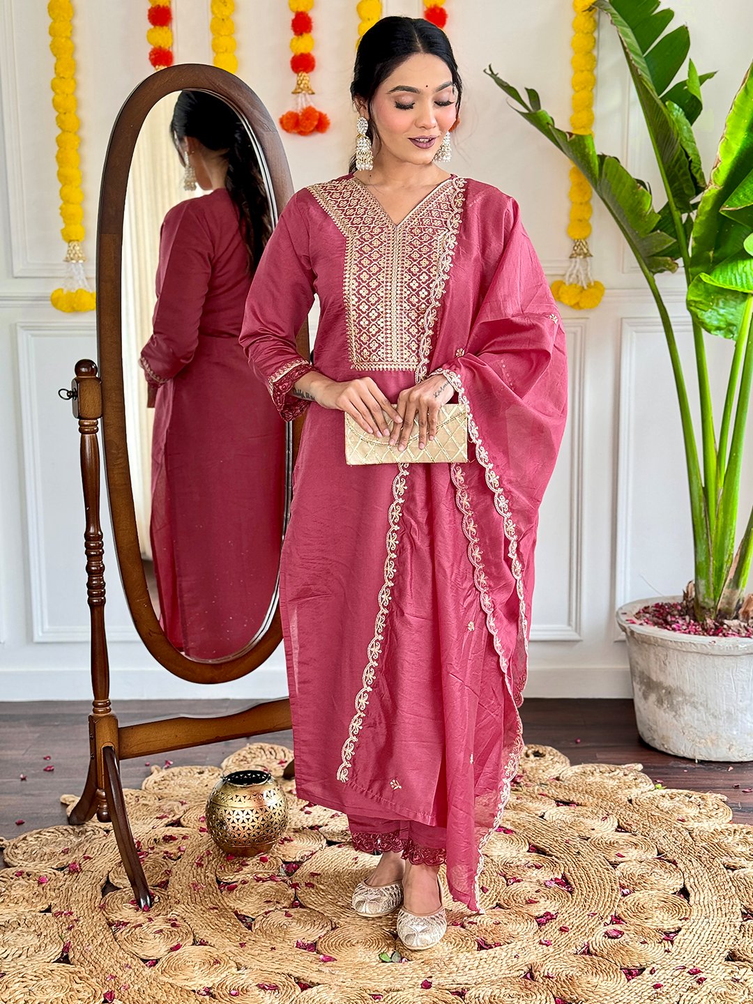 Viscose Chanderi Ethnic Embellished Kurta Set