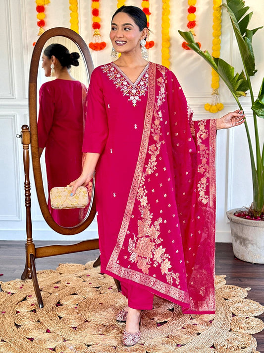 Viscose Chanderi Floral Embroidered Kurta Set