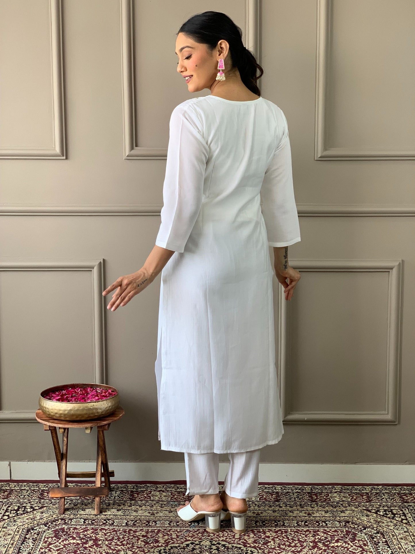 Chanderi Neck Line Embroidered Kurta Set