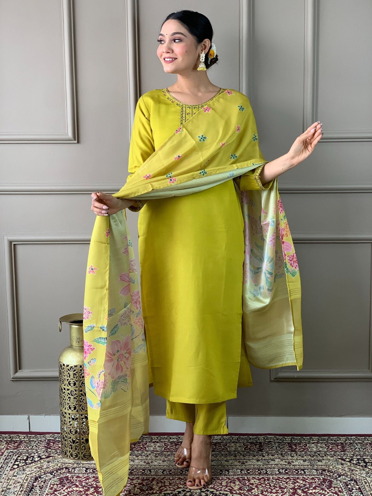 Round Neck Chanderi Viscose Kurta  Set