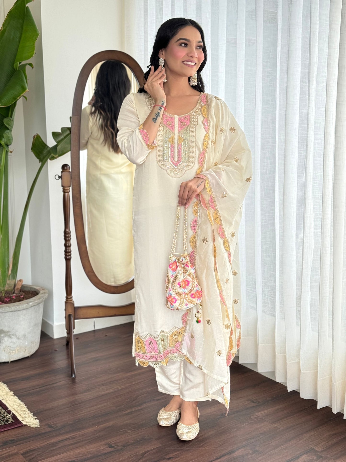 Ethnic Motifs Embroidered Chanderi Viscose Kurta Set